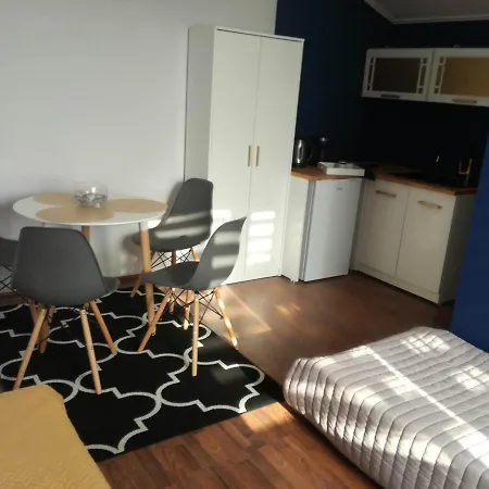 Niezalezne Pietro W Domu Z Widokiem Na Morze Apartment Gdynia Exterior photo