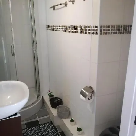 Niezalezne Pietro W Domu Z Widokiem Na Morze Apartment Gdynia Exterior photo